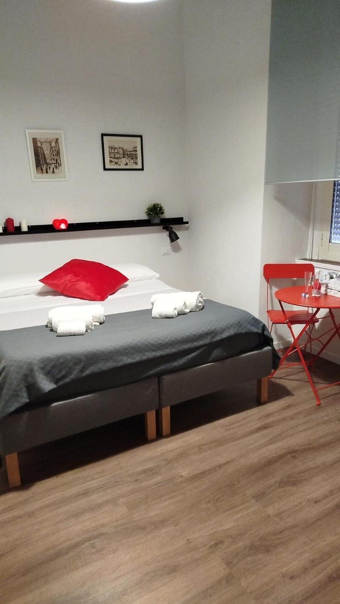 Tammurriata Nera Bedroom Pensión